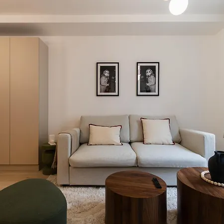Tropez - Place Des Lices Сен-Тропе
